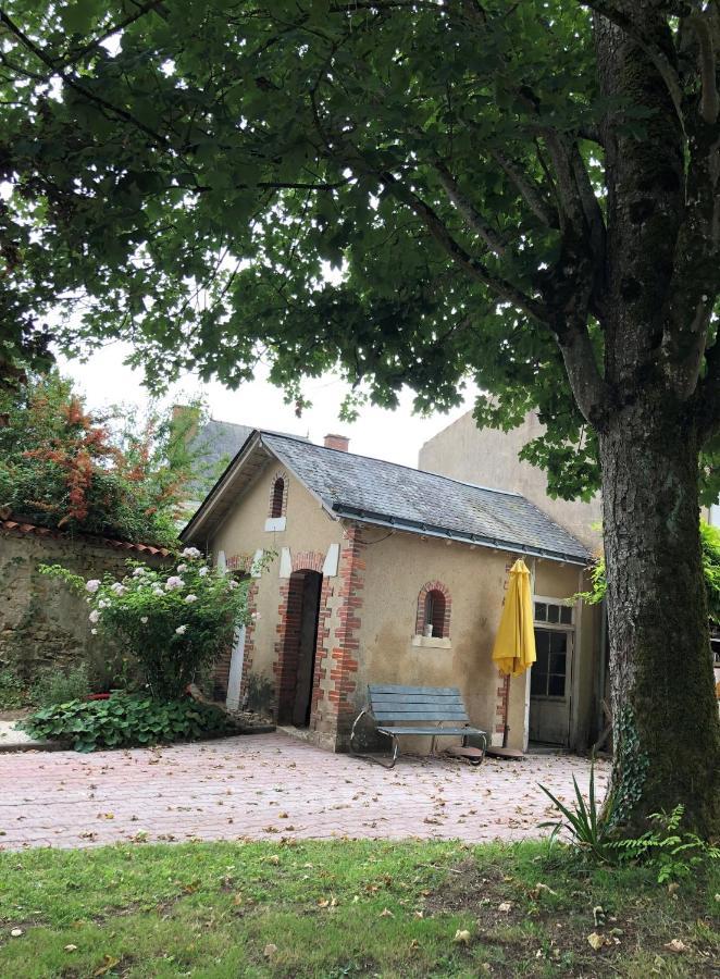 Gite De L'Atelier Herminois Apartment Sainte-Hermine ภายนอก รูปภาพ